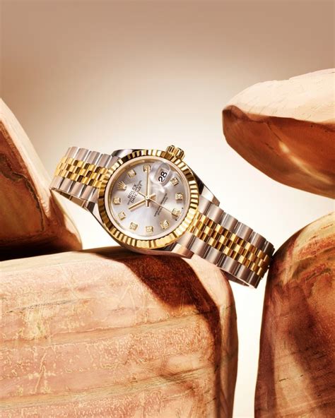 dong ho rolex oyster perpetual datejust gia bao nhieu